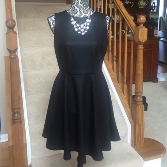 Black Cocktail Dress Jennifer Lopez - Picture 4 of 8